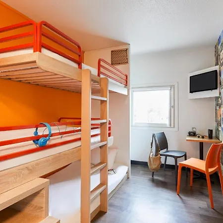 Hotelf1 Ouest * נים