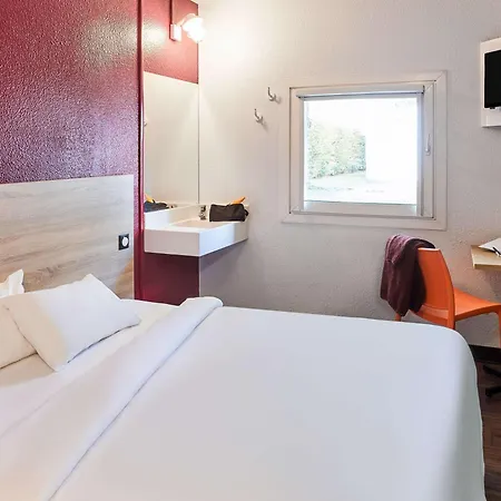 Hotelf1 Nimes Ouest Nimes