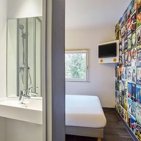 Hotelf1 Nimes Ouest Hotel