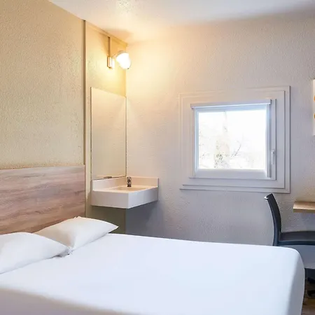 Hotel Hotelf1 Nimes Ouest