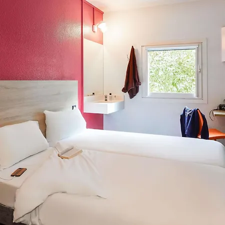 Hotelf1 Ouest Hotel Nimes