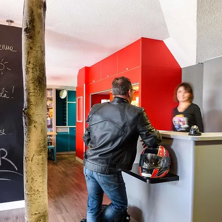 Hotelf1 Ouest מלון נים