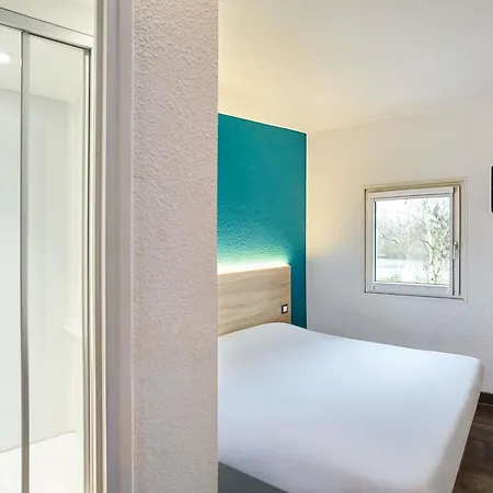 Hotelf1 Ouest Hotel Nimes