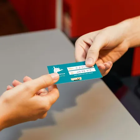 מלון Hotelf1 Ouest נים