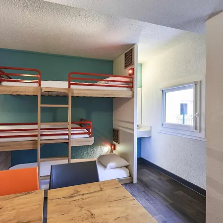 Hotelf1 Ouest * Nimes