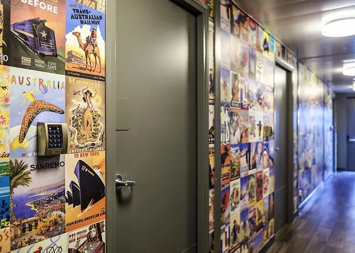 Отель Hotelf1 Ouest