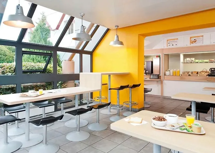 Hotelf1 Ouest Hotel Nîmes