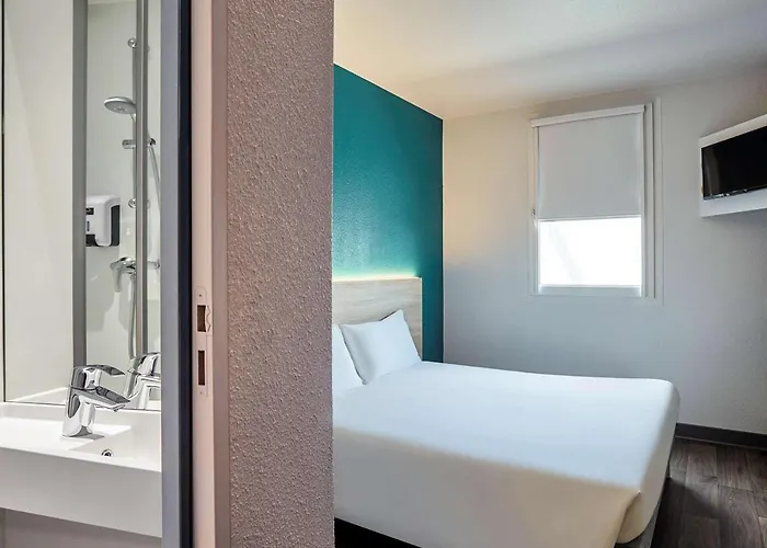 Hotelf1 Ouest Nîmes